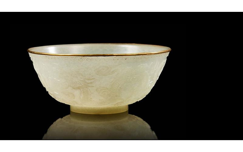 Chiếc bát ngọc "được cho là mang dấu của vua Tự Đức". Ảnh: La Gazette Drouot