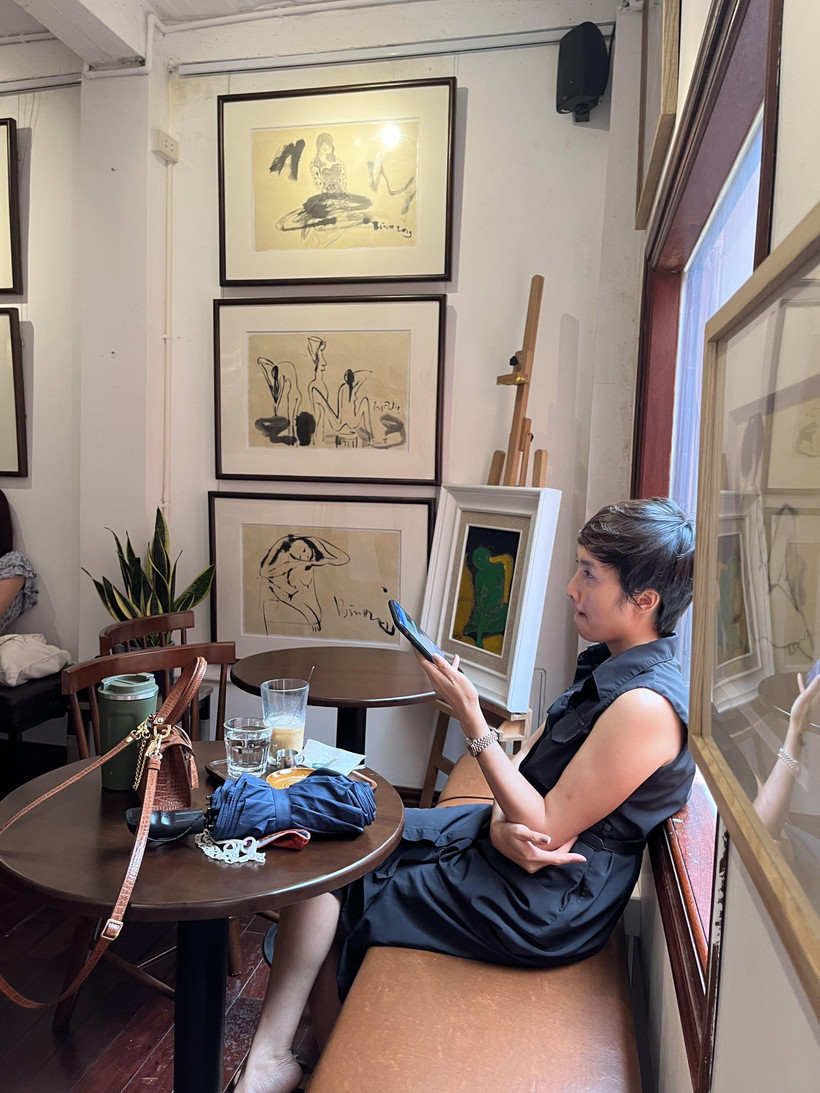 Ngày càng có nhiều hình thức trưng bày mỹ thuật tại Hà Nội. Ảnh: Thu Hằng