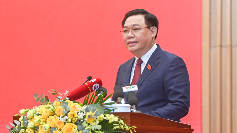 Chủ tịch Quốc hội Vương Đình Huệ phát biểu chỉ đạo hội nghị. (Ảnh: DUY LINH)