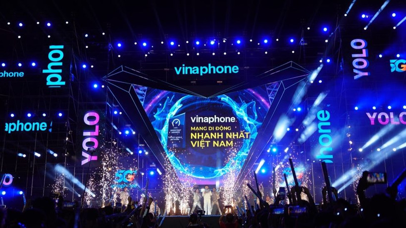 Hệ thống sân khấu, âm thanh và hiệu ứng với quy mô hoành tráng tại Cà Mau.