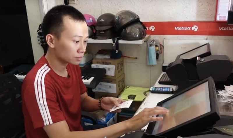 Anh Tú quyết định về quê để chăm sóc gia đình và khởi nghiệp kinh doanh với xổ số tự chọn Vietlott.