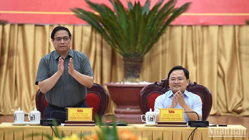 Thủ tướng Phạm Minh Chính dự và phát biểu với lãnh đạo chủ chốt tỉnh Bắc Ninh.
