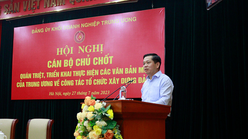 Đồng chí Nguyễn Long Hải phát biểu kết luận hội nghị.