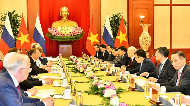 Tổng Bí thư Nguyễn Phú Trọng hội đàm với Chủ tịch Đảng Nước Nga Thống nhất Dmitry Medvedev. (Ảnh: ĐĂNG KHOA)
