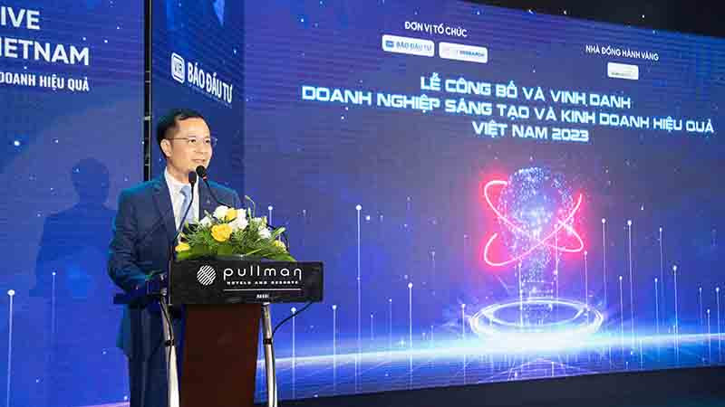 Ông Lê Hoàng Tùng - Kế toán trưởng Vietcombank chia sẻ về hoạt động đổi mới sáng tạo của Vietcombank.