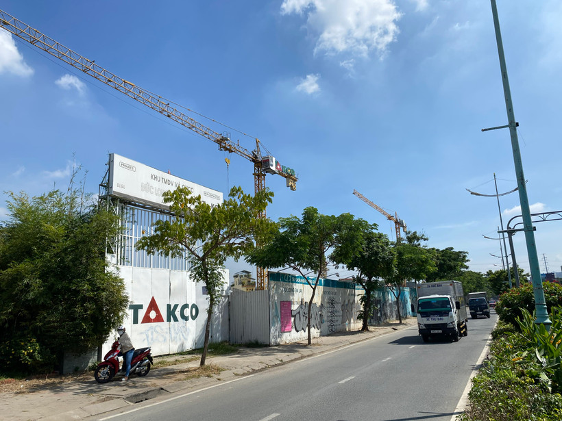 Một dự án có phần đất công xen cài phải dừng triển khai tại quận 7.