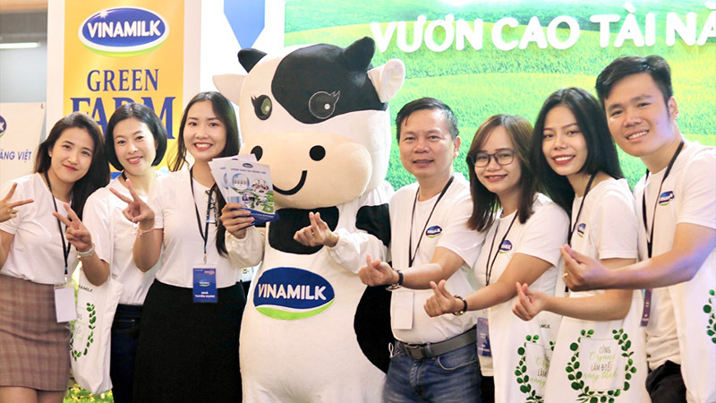 Vinamilk tiếp tục dẫn đầu danh sách Nhà tuyển dụng được yêu thích nhất năm 2022 của CareerBuilder.