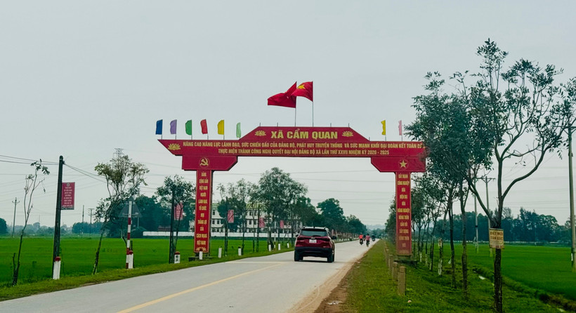 Đường về Cẩm Quan-xã nông thôn mới nâng cao.