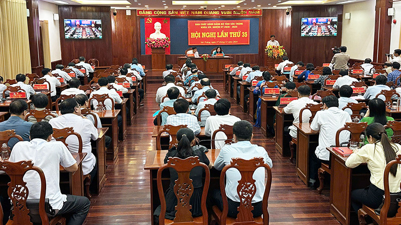 Quang cảnh hội nghị .