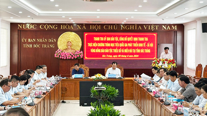 Ủy ban Dân tộc làm việc với Ủy ban nhân dân tỉnh Sóc Trăng.