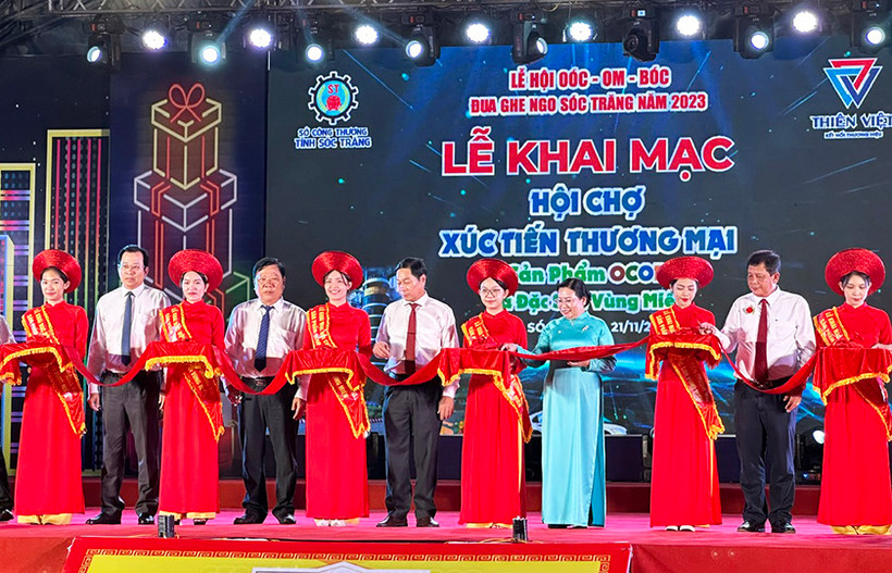Nghi thức khai mạc hội chợ