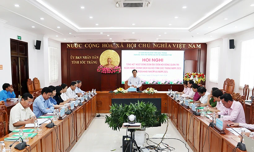 Chủ tịch UBND tỉnh Sóc Trăng chỉ đạo Hội nghị.