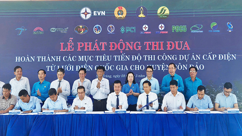 Các đơn vị ký cam kết hoàn thành dự án đúng tiến độ, bảo đảm chất lượng, an toàn