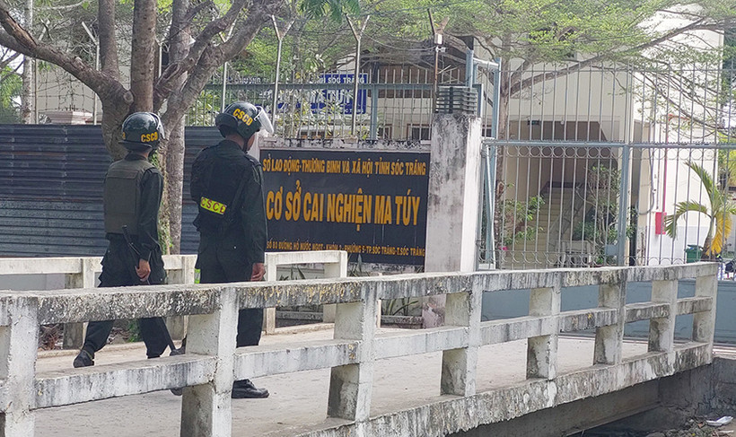 Lực lượng chức năng vẫn đang phong tỏa khu vực Cơ sở cai nghiện ma túy.