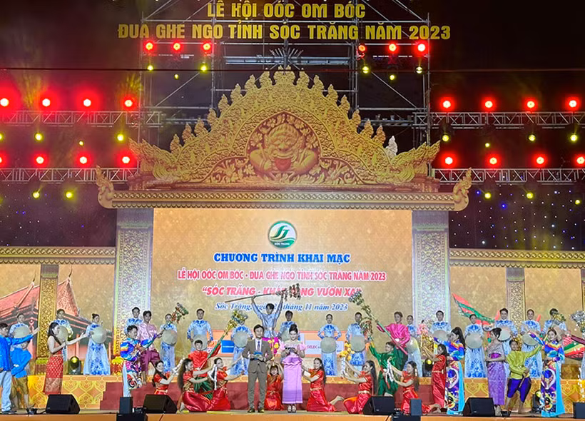 Chương trình khai mạc Lễ hội Óc Om Bóc - Đua nghe Ngo tỉnh Sóc Trăng 2023.