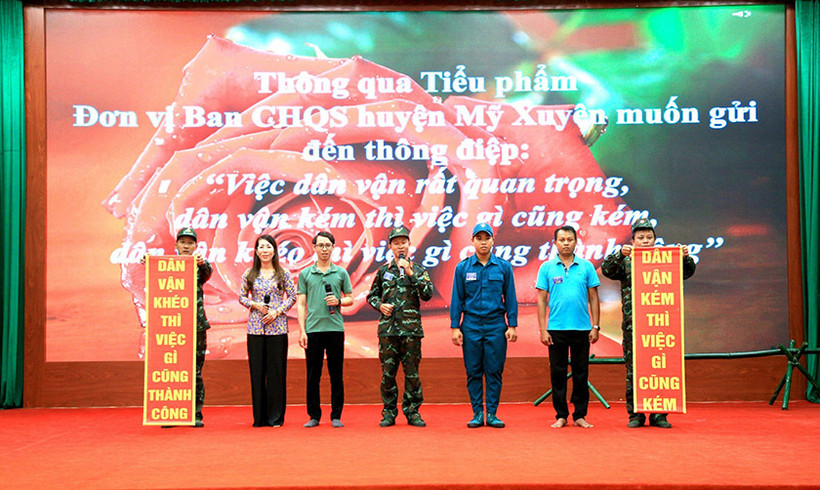 Các thí sinh tham gia hội thi.