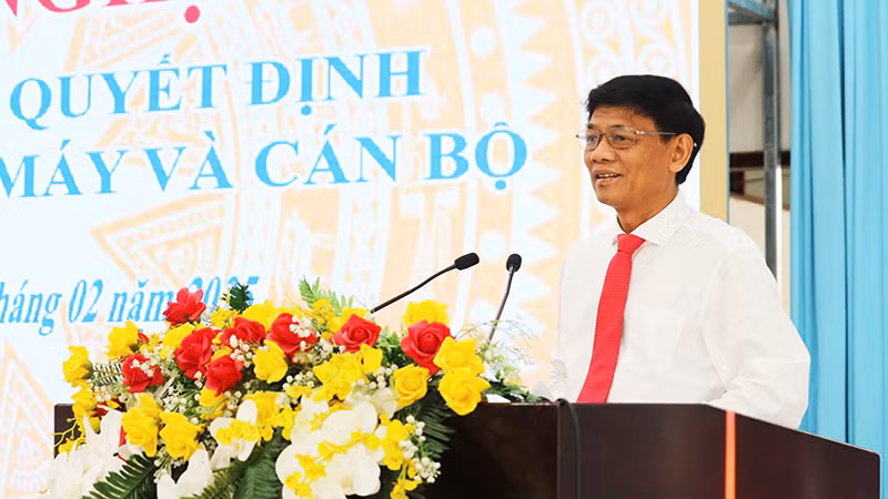 Bí thư Tỉnh ủy Sóc Trăng Lâm Văn Mẫn giao nhiệm vụ cho các đơn vị mới thành lập