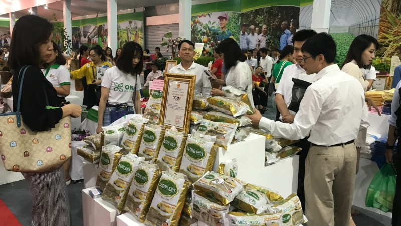 Sản phẩm OCOP của thành phố Hà Nội được người tiêu dùng lựa chọn. 