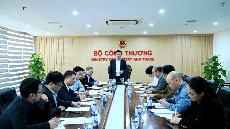Bộ trưởng Nguyễn Hồng Diên chủ trì cuộc họp lần thứ nhất Ban soạn thảo, Tổ biên tập Nghị định.