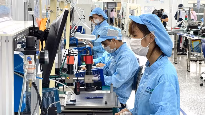 Chuyển đổi số không còn là lựa chọn mà đã trở thành yếu tố sống còn đối với doanh nghiệp. (Ảnh: KIM DUNG) 