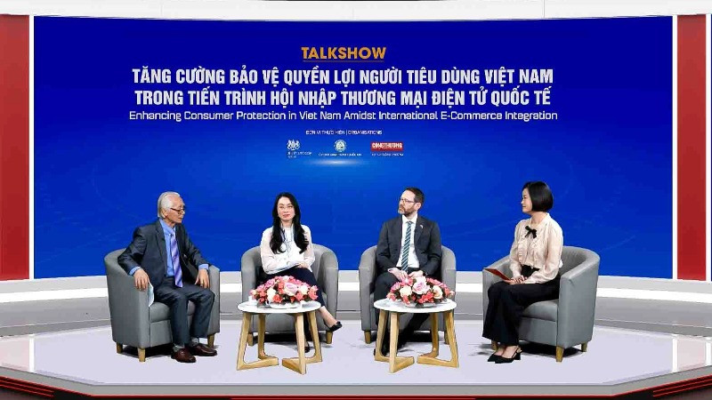 Toạ đàm trực tuyến “Tăng cường bảo vệ quyền lợi người tiêu dùng Việt Nam trong tiến trình hội nhập thương mại điện tử quốc tế”. (Ảnh: KIM DUNG) 