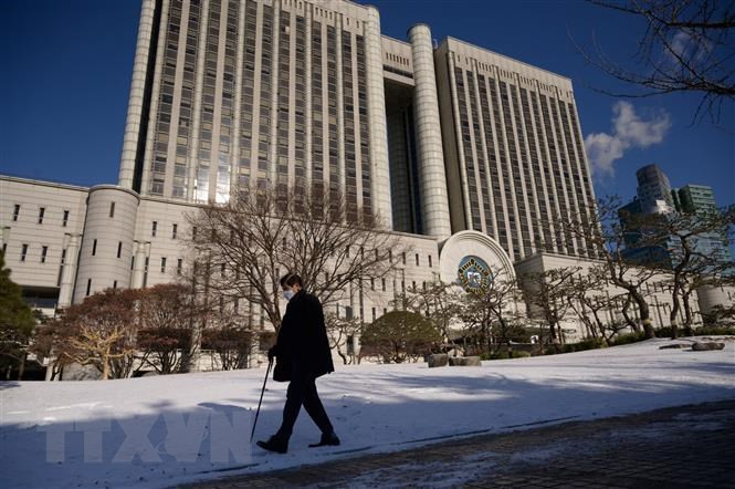 Quang cảnh bên ngoài Tòa án trung tâm quận Seoul ngày 8/1/2021. (Ảnh minh họa: Yonhap/TTXVN) 