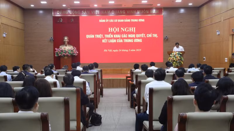 Các báo cáo viên giới thiệu, quán triệt những nội dung quan trọng, cốt lõi của các nghị quyết, chỉ thị, kết luận của Trung ương.