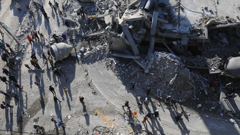 Cảnh đổ nát sau cuộc không kích của Israel xuống thành phố Rafah, Dải Gaza, ngày 22/2/2024. (Ảnh: THX/TTXVN)