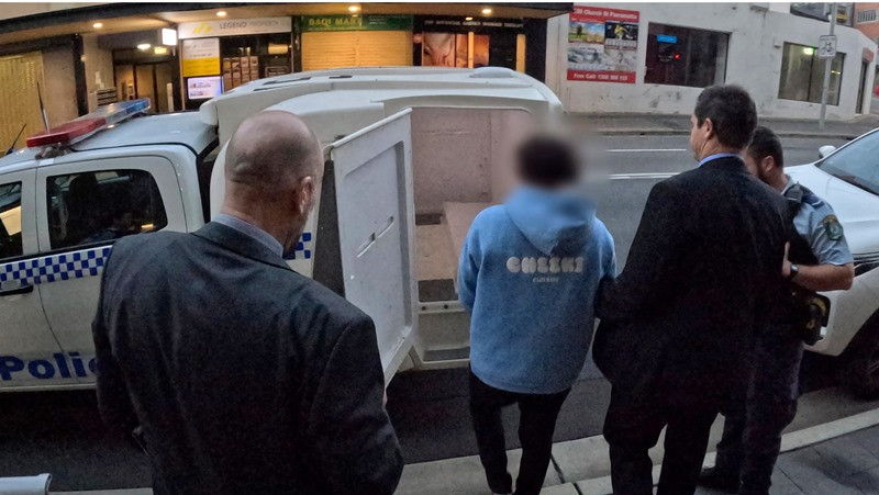 Một trong số các cầu thủ của Macarthur FC bị bắt giữ hôm 17/5 vì cáo buộc liên quan cá độ. (Ảnh: Văn phòng Cảnh sát bang New South Wales)