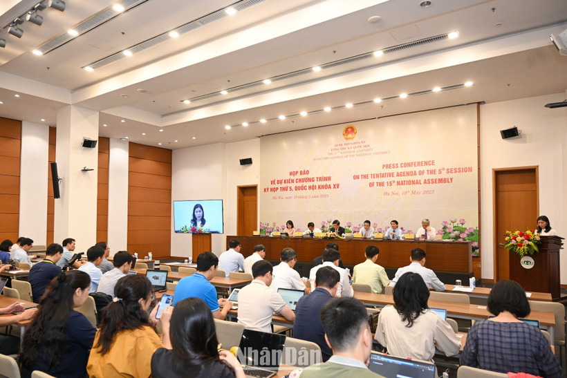 Quang cảnh họp báo về dự kiến chương trình Kỳ họp thứ 5, Quốc hội khóa XV. (Ảnh: DUY LINH)