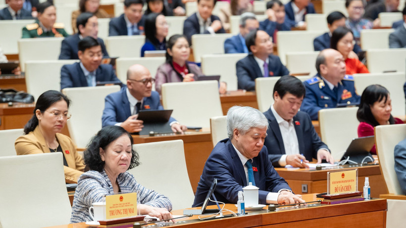 Quốc hội biểu quyết thông qua Luật Đất đai (sửa đổi). (Ảnh: DUY LINH) 