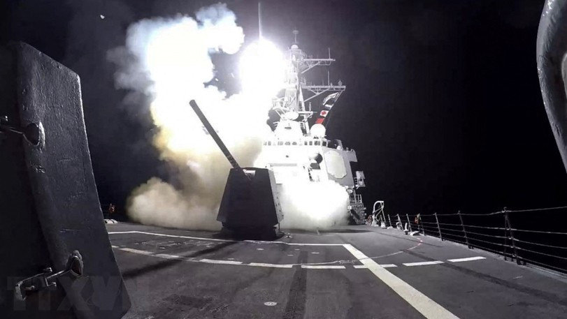 Các lực lượng Mỹ và Anh tấn công hàng chục mục tiêu của Houthi ở Yemen. (Ảnh: AFP/TTXVN)