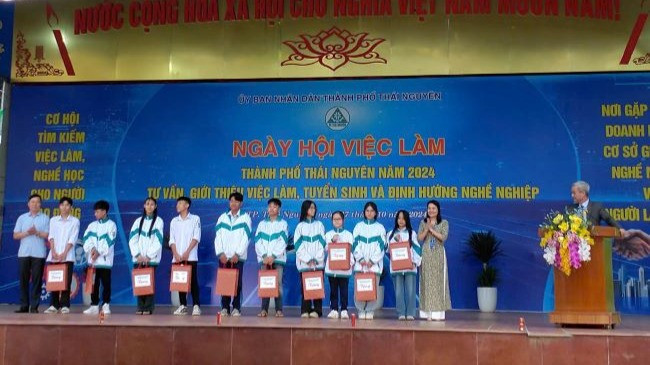 Gần 12 nghìn cơ hội việc làm cho người lao động tại Thái Nguyên trong Ngày hội việc làm năm 2024