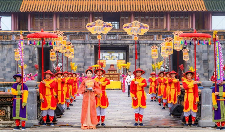 Hoạt động công bố Festival Huế 2024 và Lễ hội sân khấu hóa tái hiện Lễ Ban sóc triều Nguyễn.