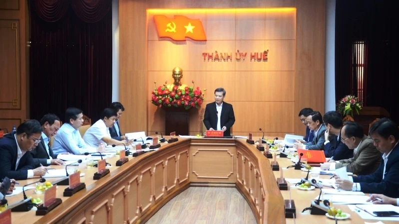 Bí thư Trung ương Đảng, Chánh án Tòa án nhân dân tối cao Lê Minh Trí phát biểu tại hội nghị. (Ảnh: ĐQ)