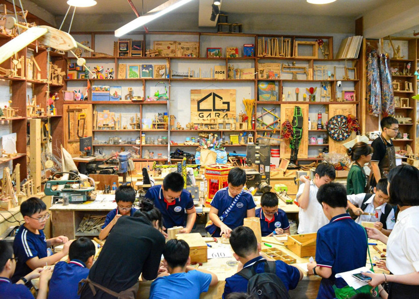 Complex 01 (Hà Nội) hiện là một tụ điểm kinh doanh và trải nghiệm đa dạng văn hóa của giới trẻ. Nguồn: Fanpage Complex 01