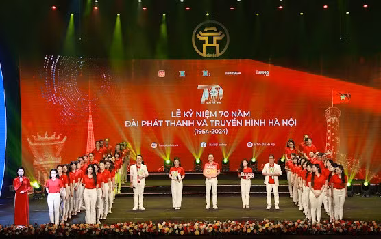 Toàn cảnh lễ kỷ niệm 70 năm Ngày thành lập Đài Phát thanh và Truyền hình Hà Nội.