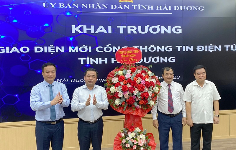 Khai trương Cổng thông tin điện tử tỉnh Hải Dương.