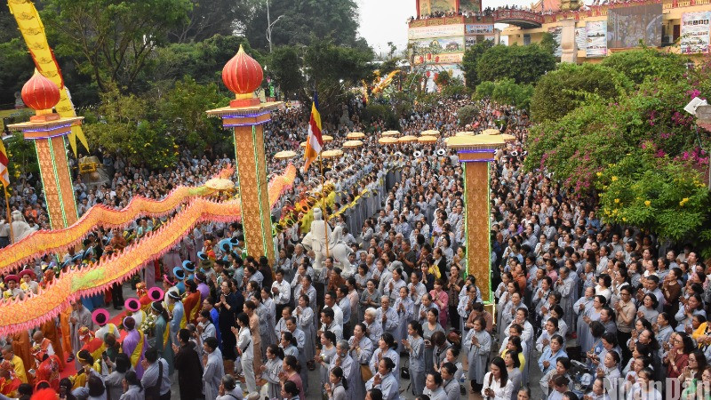 Lễ hội Quán Thế Âm, Ngũ Hành Sơn - Di sản văn hóa phi vật thể quốc gia. Trong ảnh là ngày khai mạc Lễ hội Quán Thế Âm 2024 (Ảnh: ANH ĐÀO)