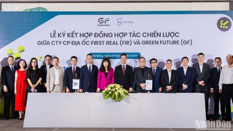 Việc kí kết hợp tác phát triển du lịch xanh nhằm góp phần vào sự phát triển chung của ngành du lịch thành phố Đà Nẵng. (Ảnh: ANH ĐÀO)