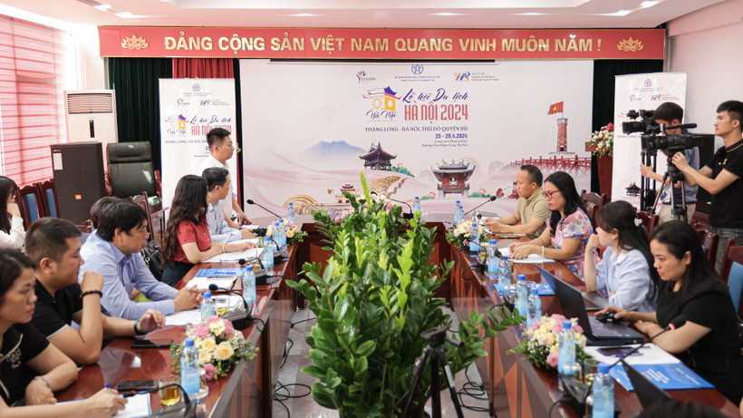 Toàn cảnh hội nghị cung cấp thông tin báo chí.