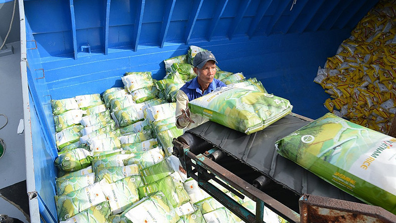 Xuất khẩu gạo của Việt Nam có nhiều khởi sắc trong thời gian qua (Ảnh: Tập đoàn Lộc Trời)