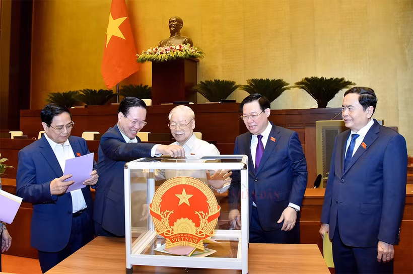 Lãnh đạo Đảng, Nhà nước bỏ phiếu kín đánh giá tín nhiệm 44 chức danh do Quốc hội bầu hoặc phê chuẩn sáng 25/10.