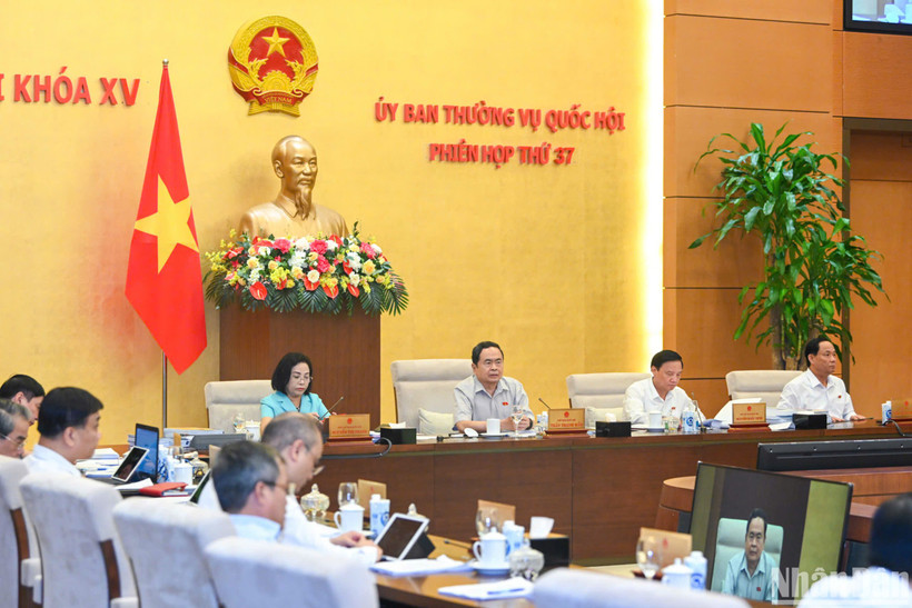 Quang cảnh Phiên họp thứ 37 của Ủy ban Thường vụ Quốc hội. (Ảnh: DUY LINH)
