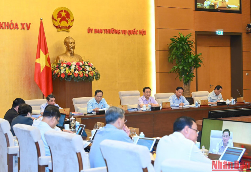Quang cảnh phiên họp chuyên đề cho ý kiến về việc giải trình, tiếp thu, chỉnh lý dự án Luật Thanh tra (sửa đổi). (Ảnh: DUY LINH)