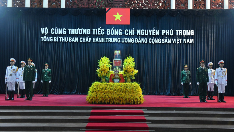 Linh cữu Tổng Bí thư Nguyễn Phú Trọng được quàn tại Nhà tang lễ Quốc gia số 5 Trần Thánh Tông, thành phố Hà Nội.