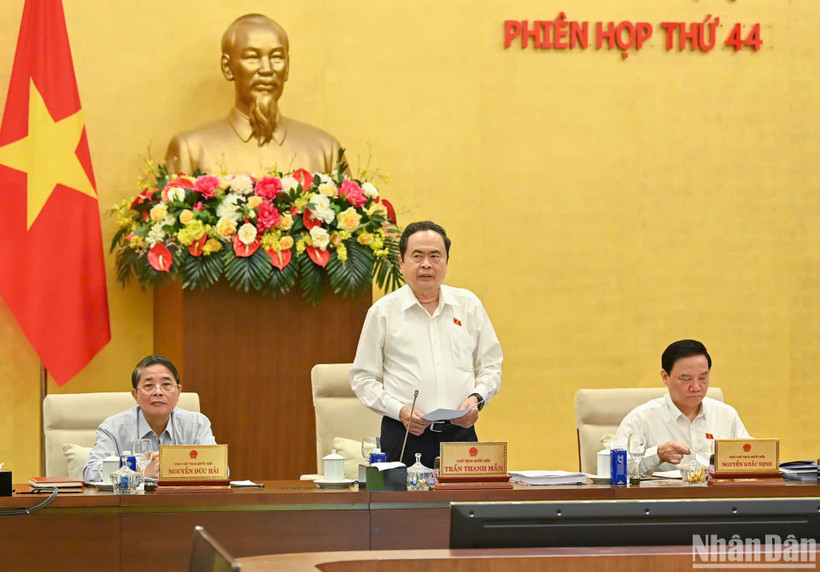 Chủ tịch Quốc hội Trần Thanh Mẫn phát biểu khai mạc Phiên họp thứ 44 của Ủy ban Thường vụ Quốc hội. (Ảnh: DUY LINH)