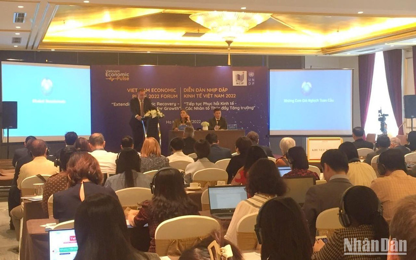 Quang cảnh Diễn đàn Nhịp đập Kinh tế Việt Nam năm 2022 tại Hà Nội ngày 22/11. (Ảnh: VĂN TOẢN)