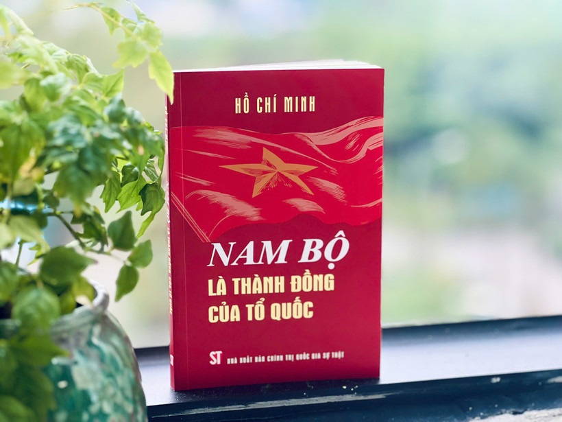 Cuốn sách "Nam Bộ là thành đồng của Tổ quốc". 