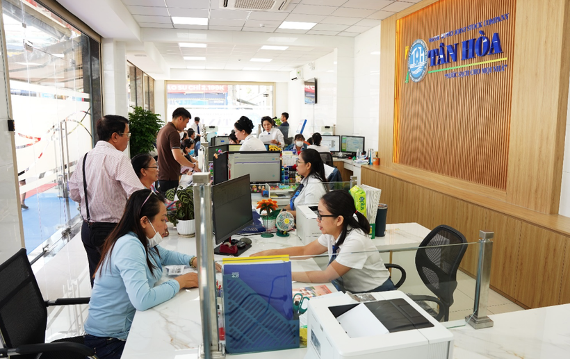 Công ty cổ phần Cấp nước Tân Hòa sử dụng app “chăm sóc khách hàng” giúp tiết kiệm thời gian, tạo kênh “giao tiếp” tiện lợi, nhanh chóng, hiệu quả.